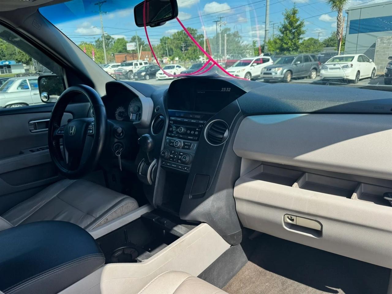 Honda Pilot EX-L 4WD 5-Spd AT 2012