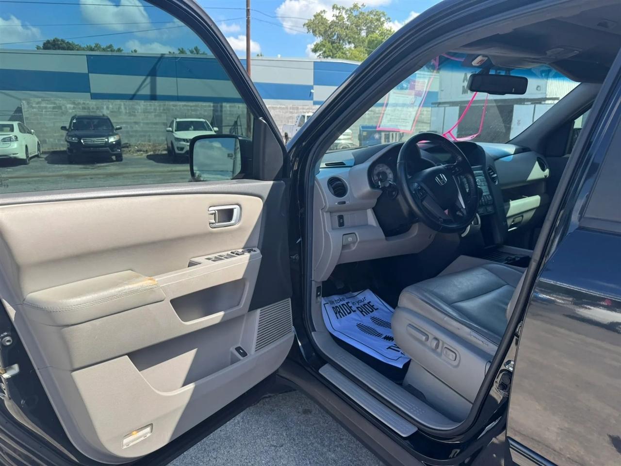 Honda Pilot EX-L 2WD 5-Spd AT 2011