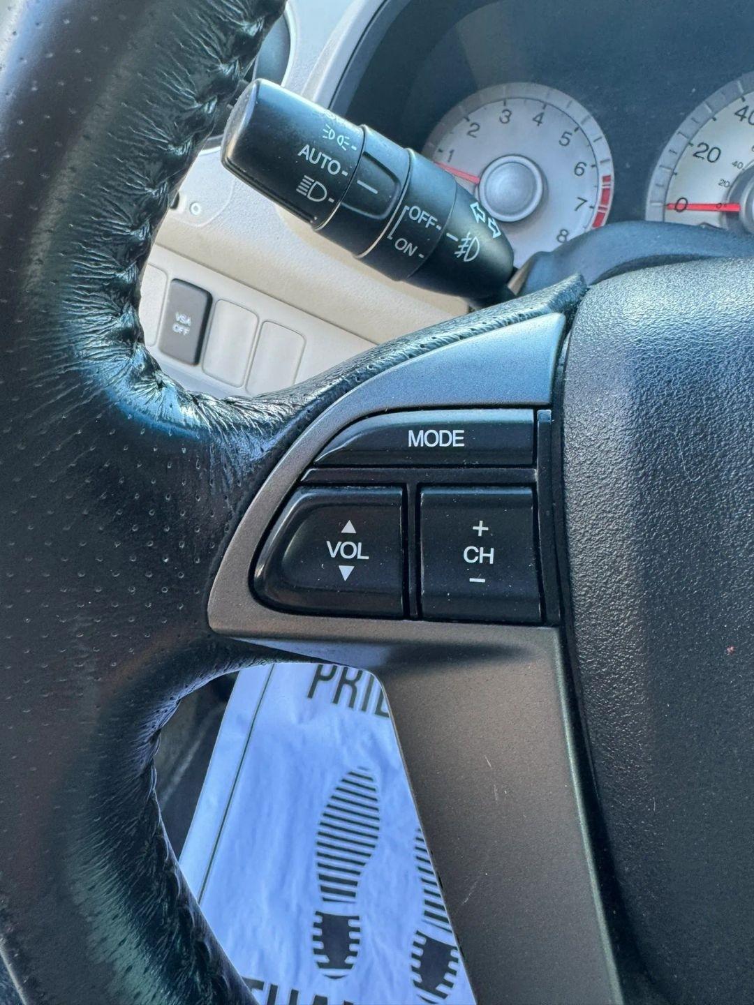 Honda Pilot EX-L 2WD 5-Spd AT 2011
