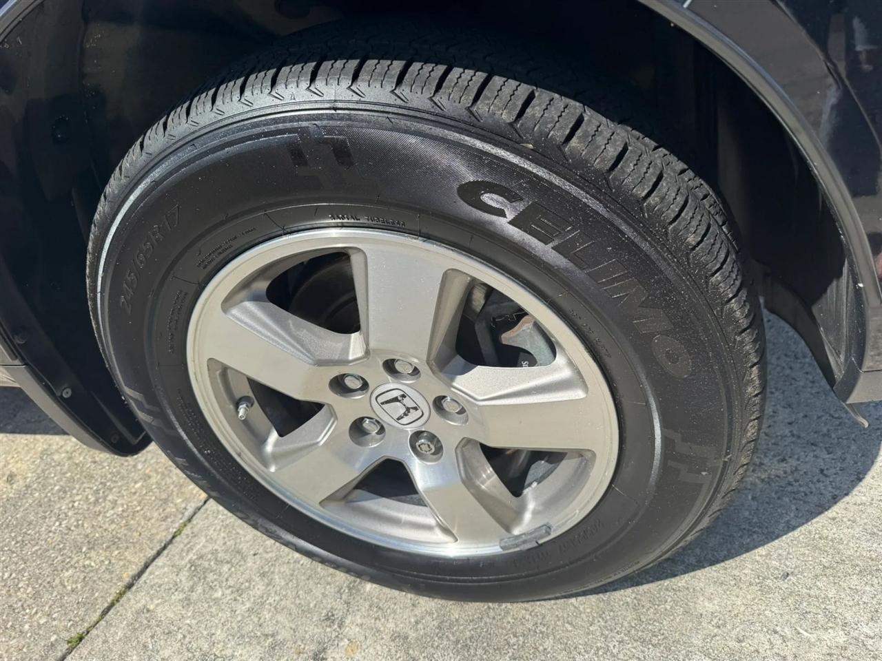 Honda Pilot EX-L 2WD 5-Spd AT 2011