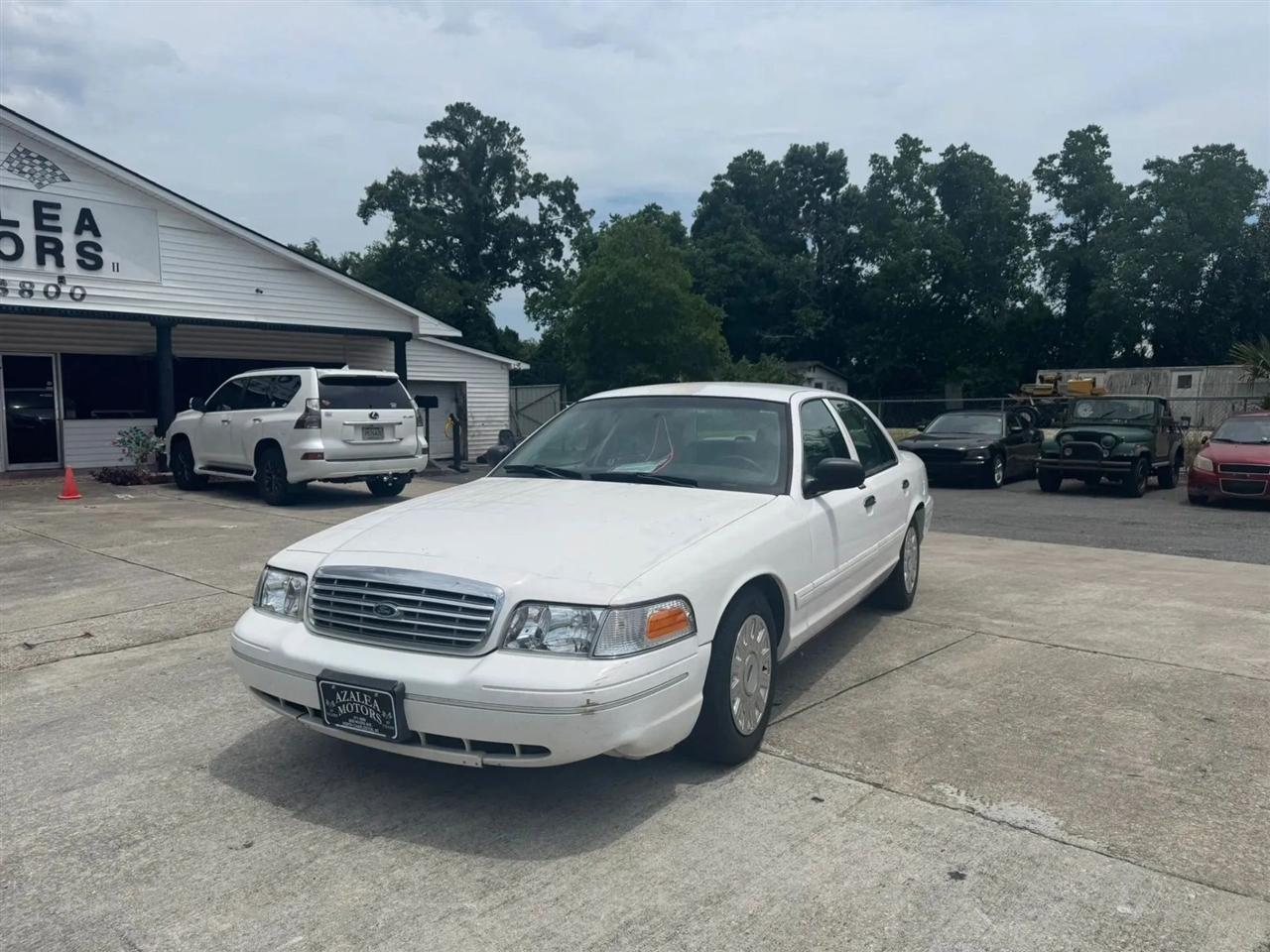 Ford Crown Victoria Standard 2003