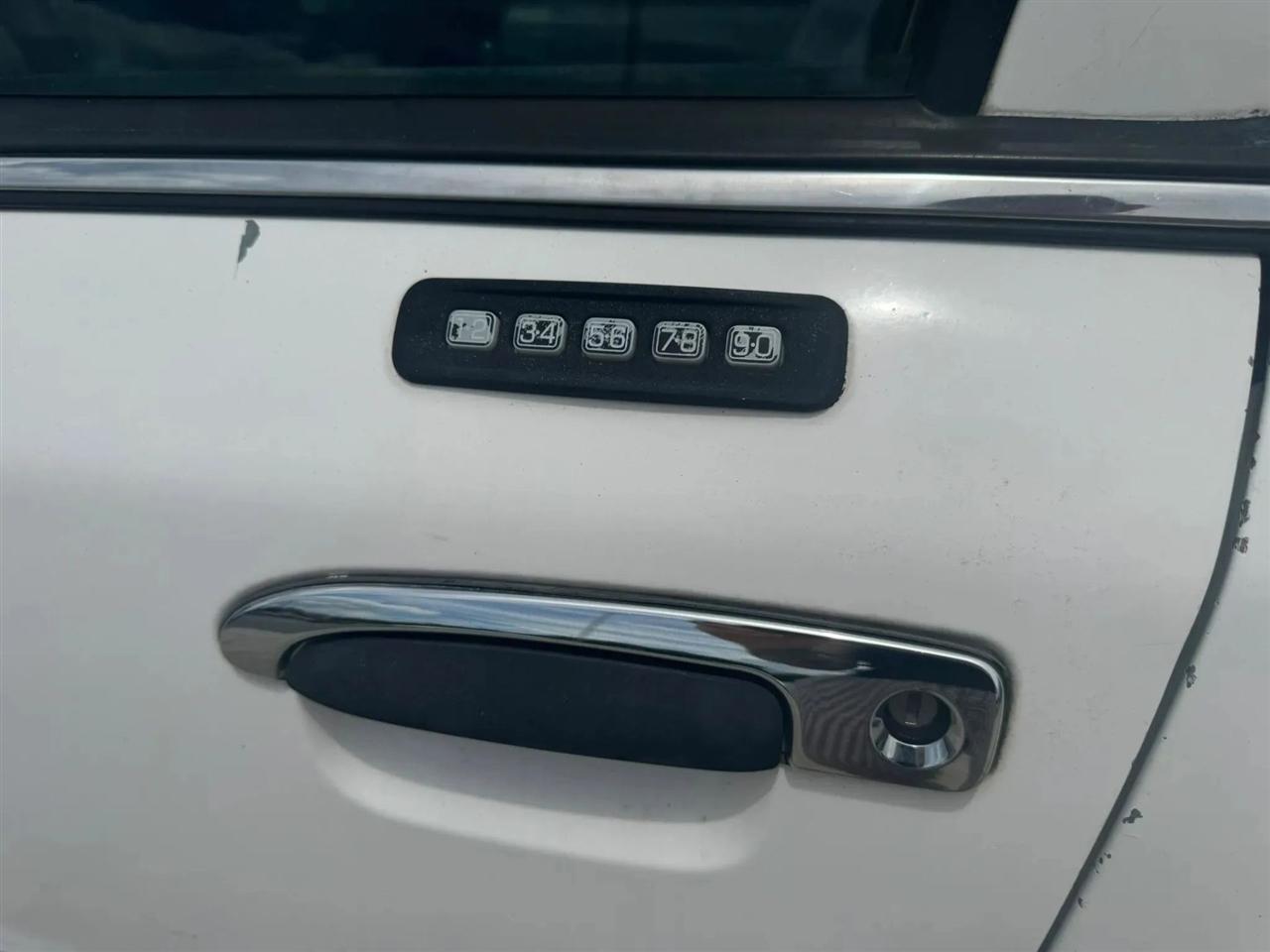 Ford Crown Victoria Standard 2003