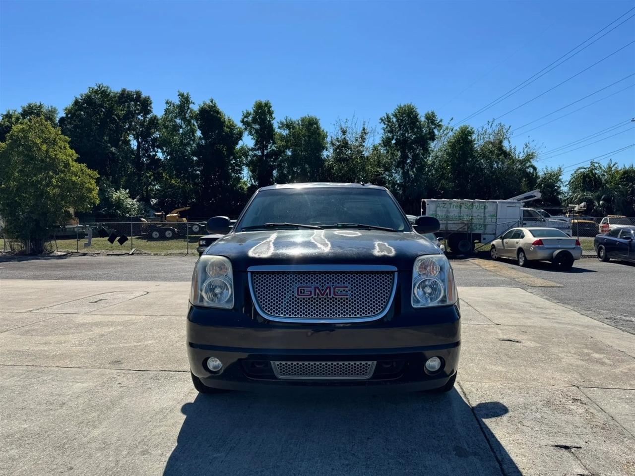 GMC Yukon Denali AWD 2007