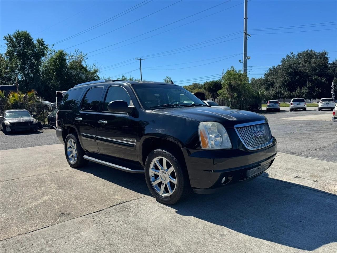 GMC Yukon Denali AWD 2007