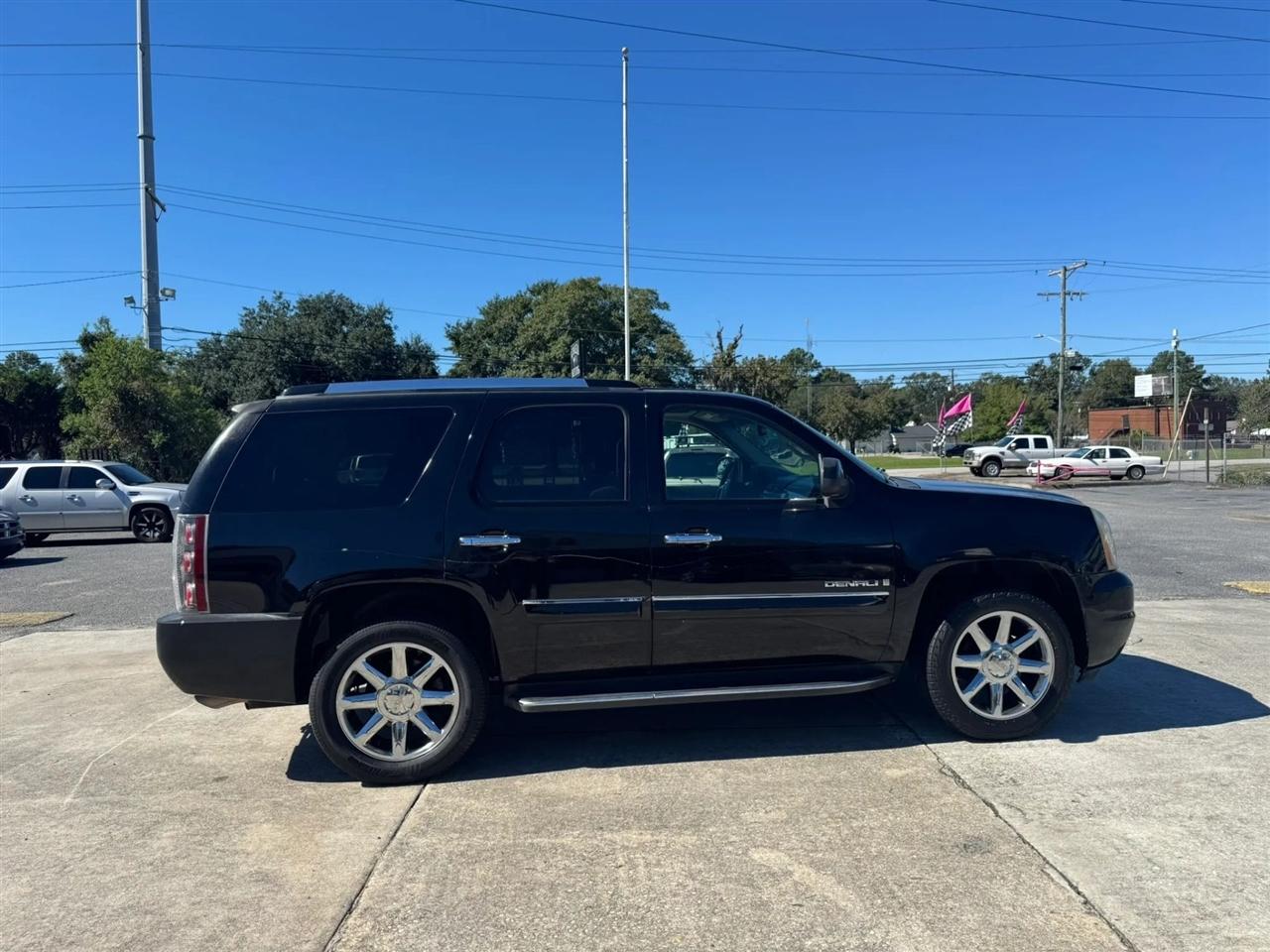 GMC Yukon Denali AWD 2007