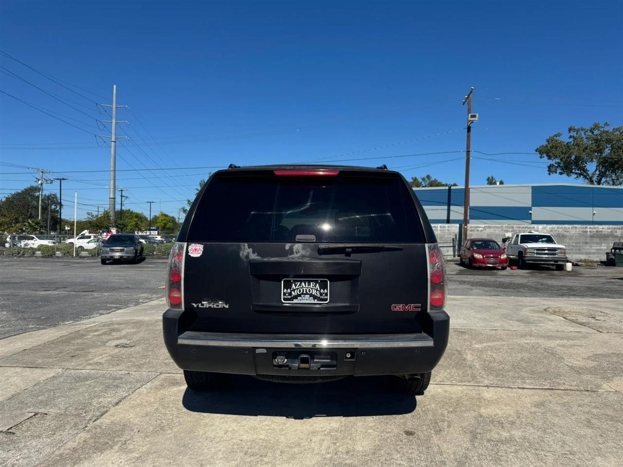 GMC Yukon Denali AWD 2007