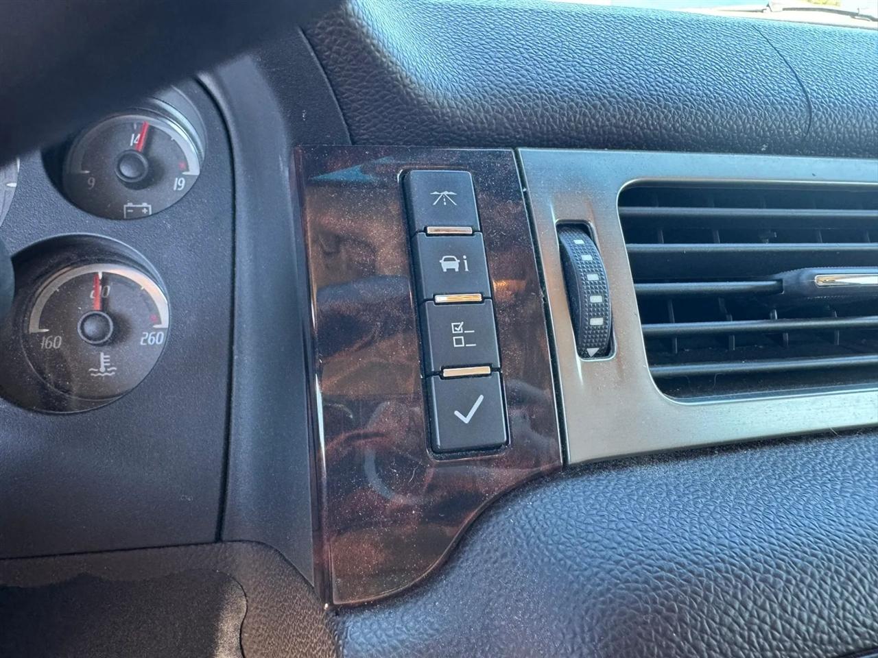 GMC Yukon Denali AWD 2007