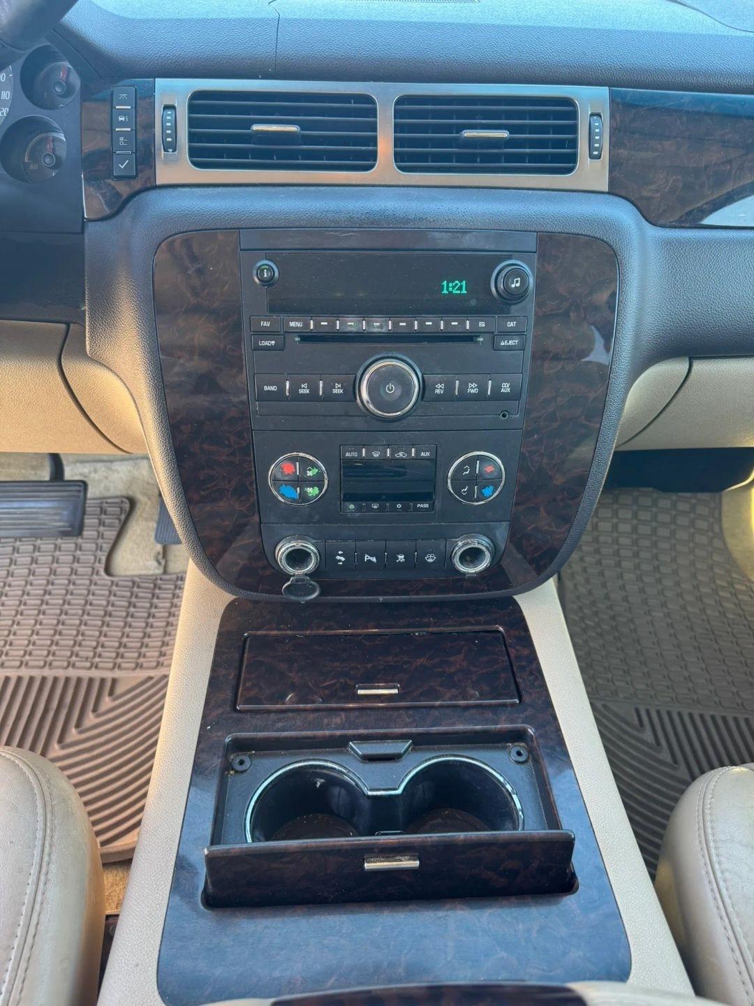 GMC Yukon Denali AWD 2007