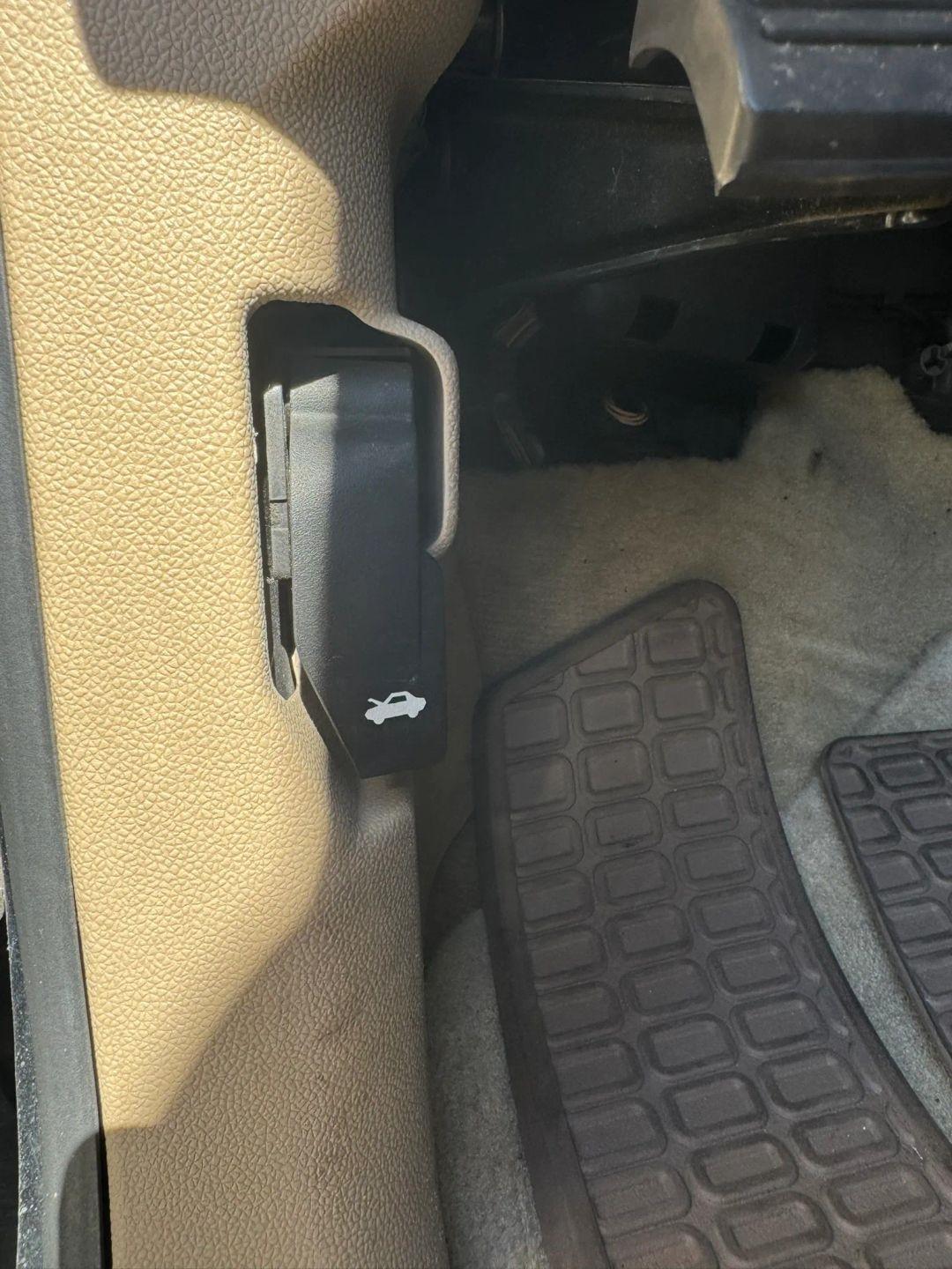 GMC Yukon Denali AWD 2007