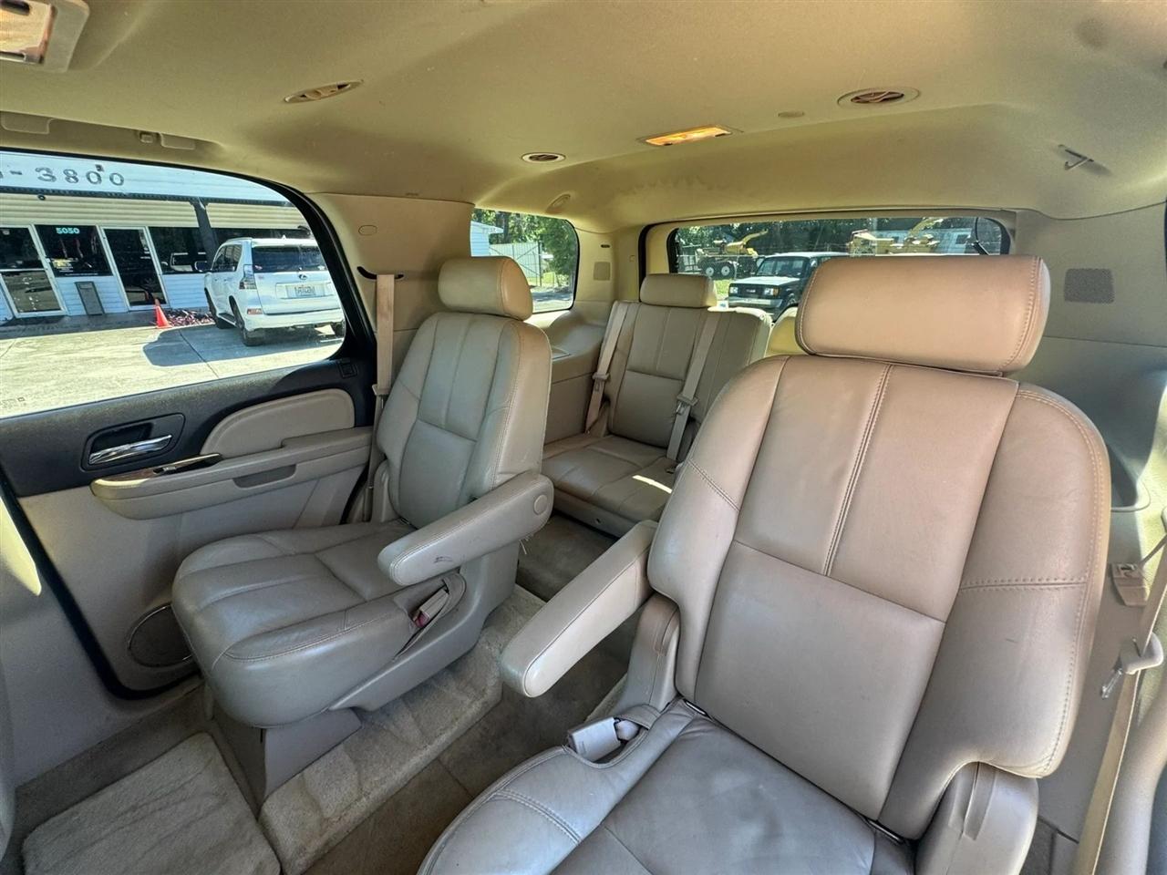 GMC Yukon Denali AWD 2007