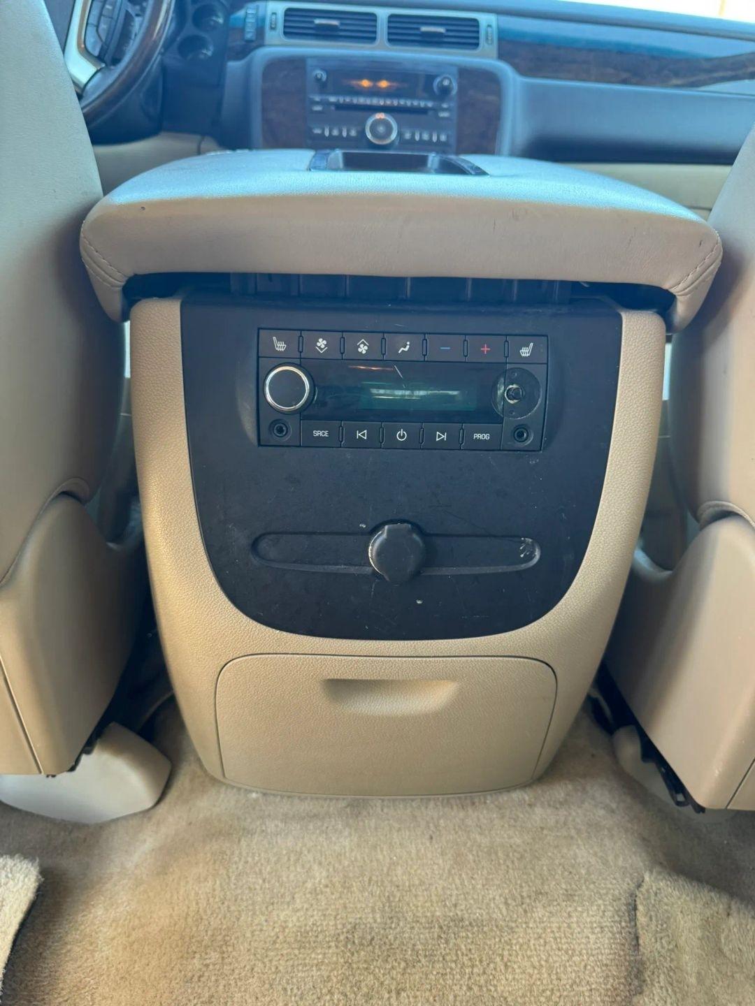 GMC Yukon Denali AWD 2007