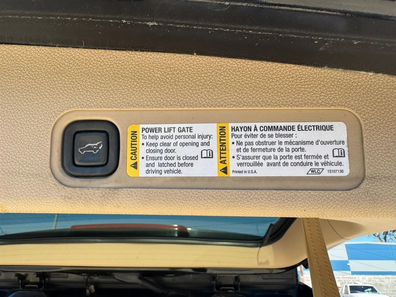 GMC Yukon Denali AWD 2007