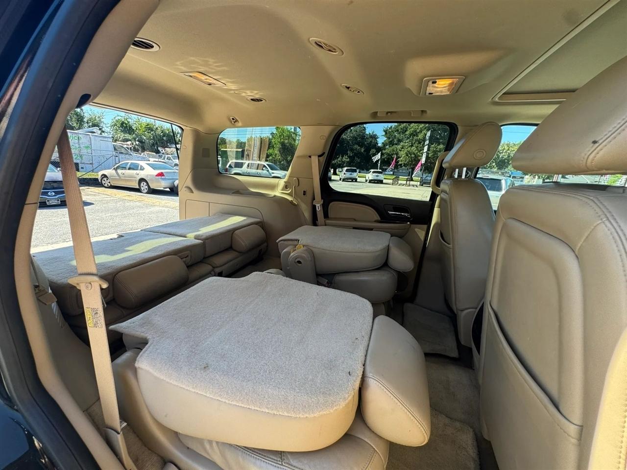 GMC Yukon Denali AWD 2007