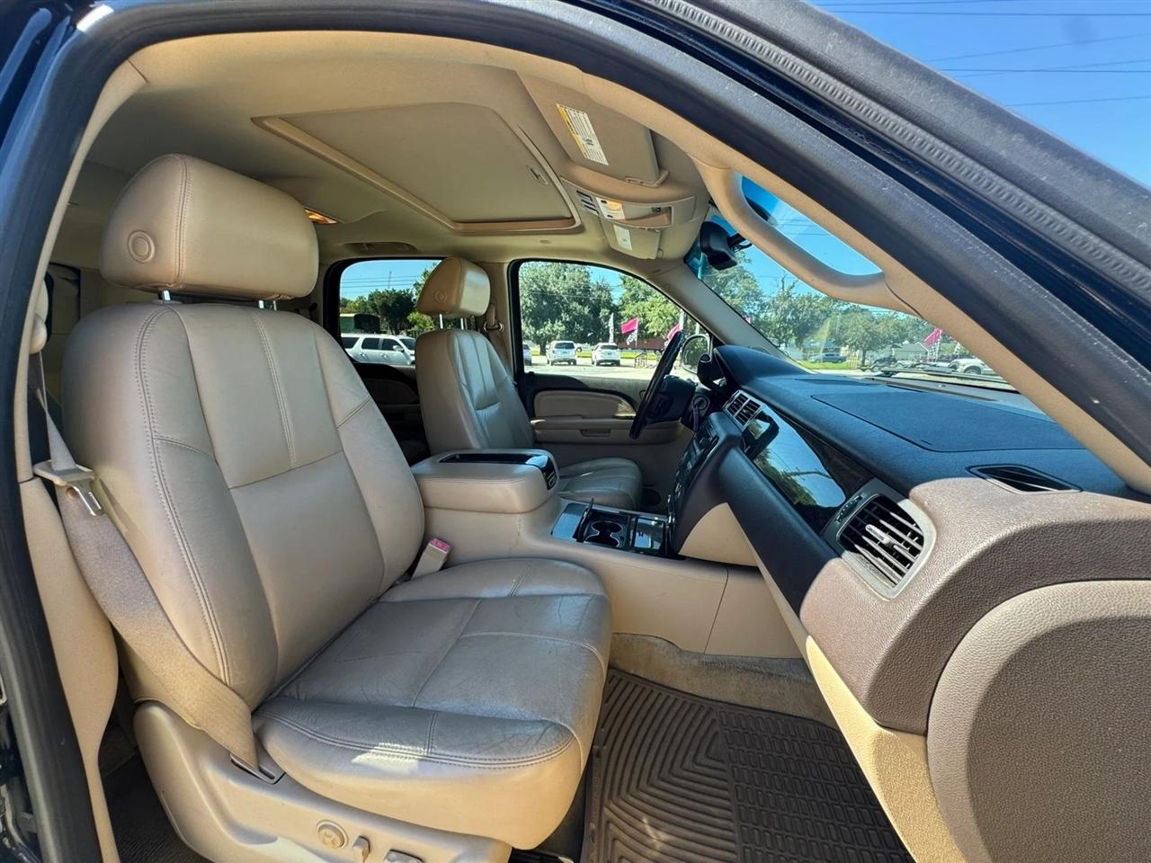 GMC Yukon Denali AWD 2007