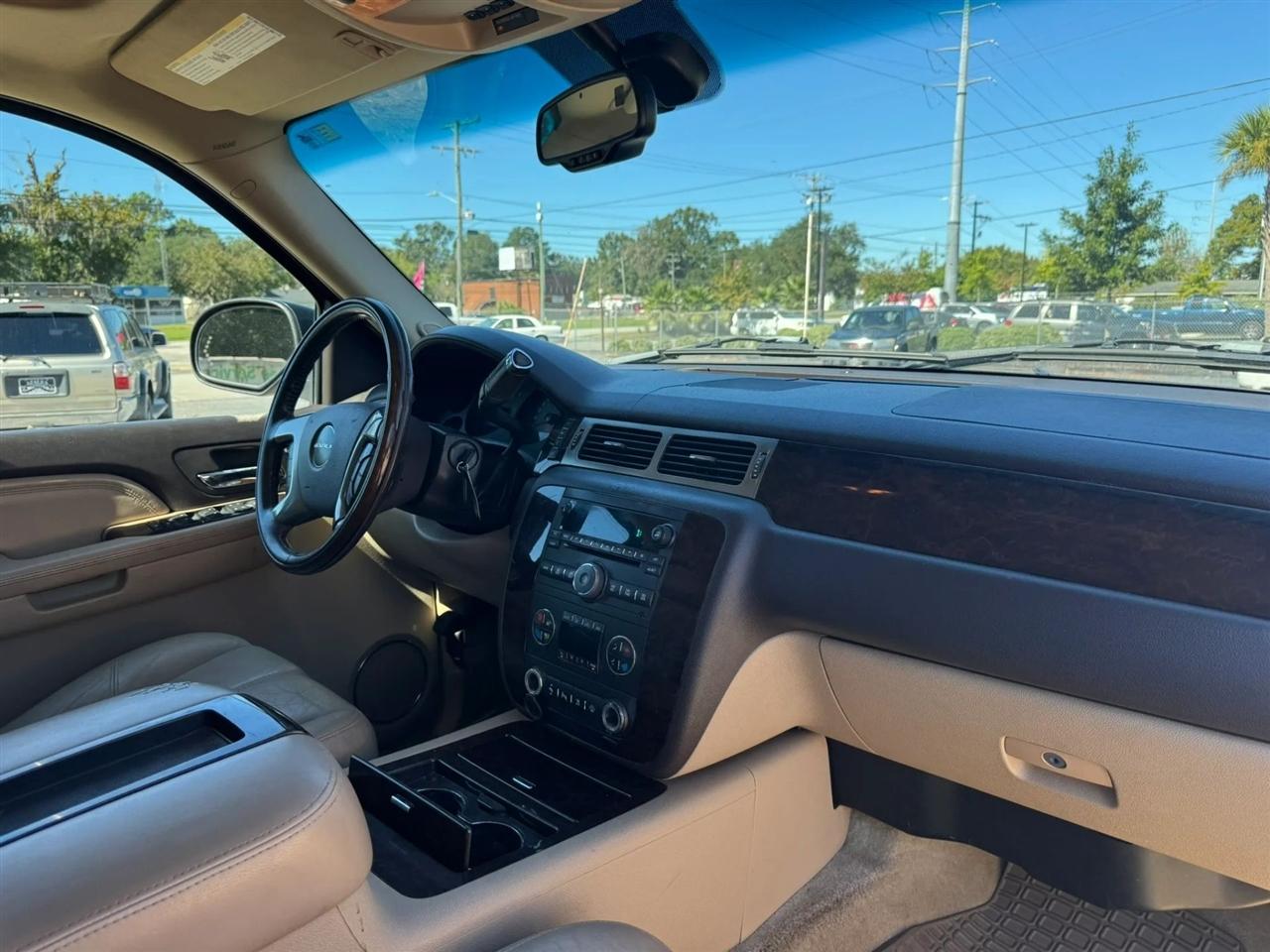 GMC Yukon Denali AWD 2007