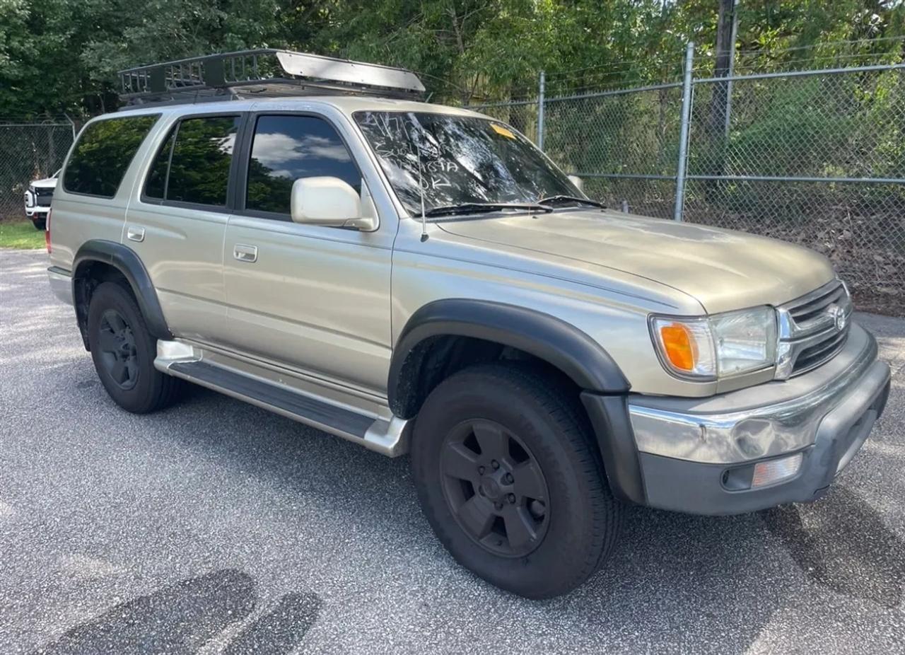 Toyota 4Runner SR5 2WD 2001