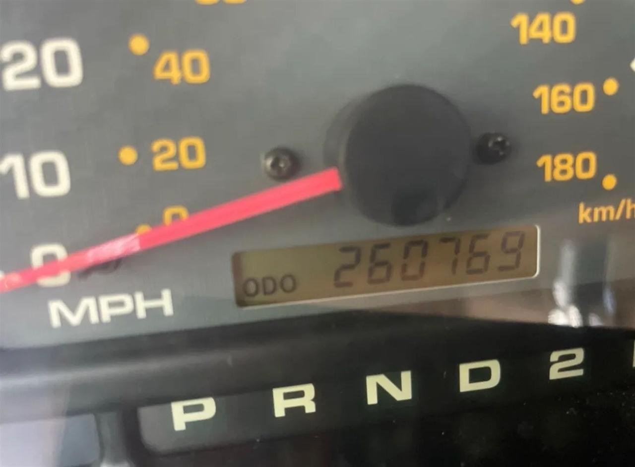 Toyota 4Runner SR5 2WD 2001