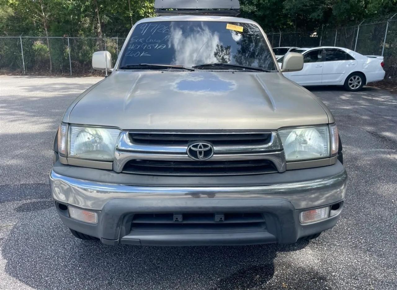Toyota 4Runner SR5 2WD 2001