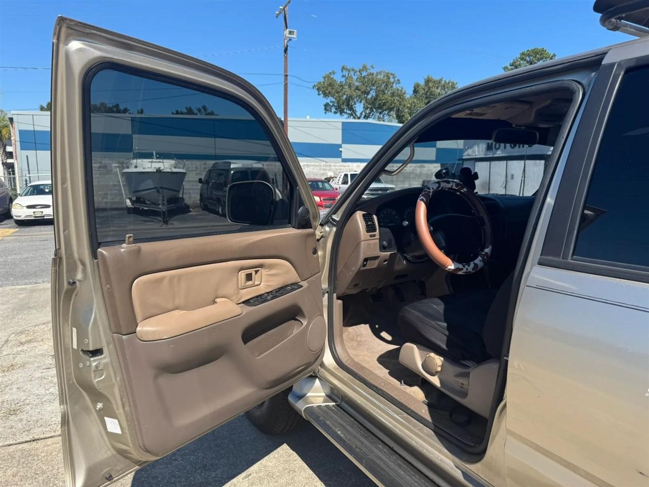 Toyota 4Runner SR5 2WD 2001