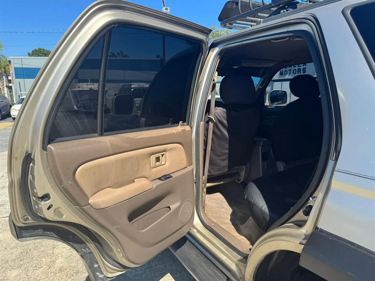Toyota 4Runner SR5 2WD 2001