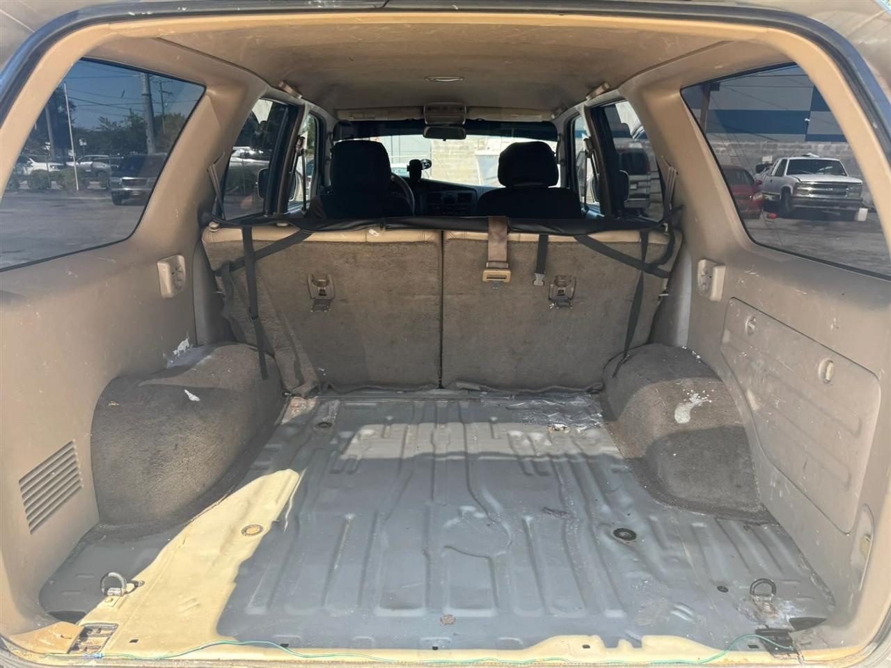 Toyota 4Runner SR5 2WD 2001