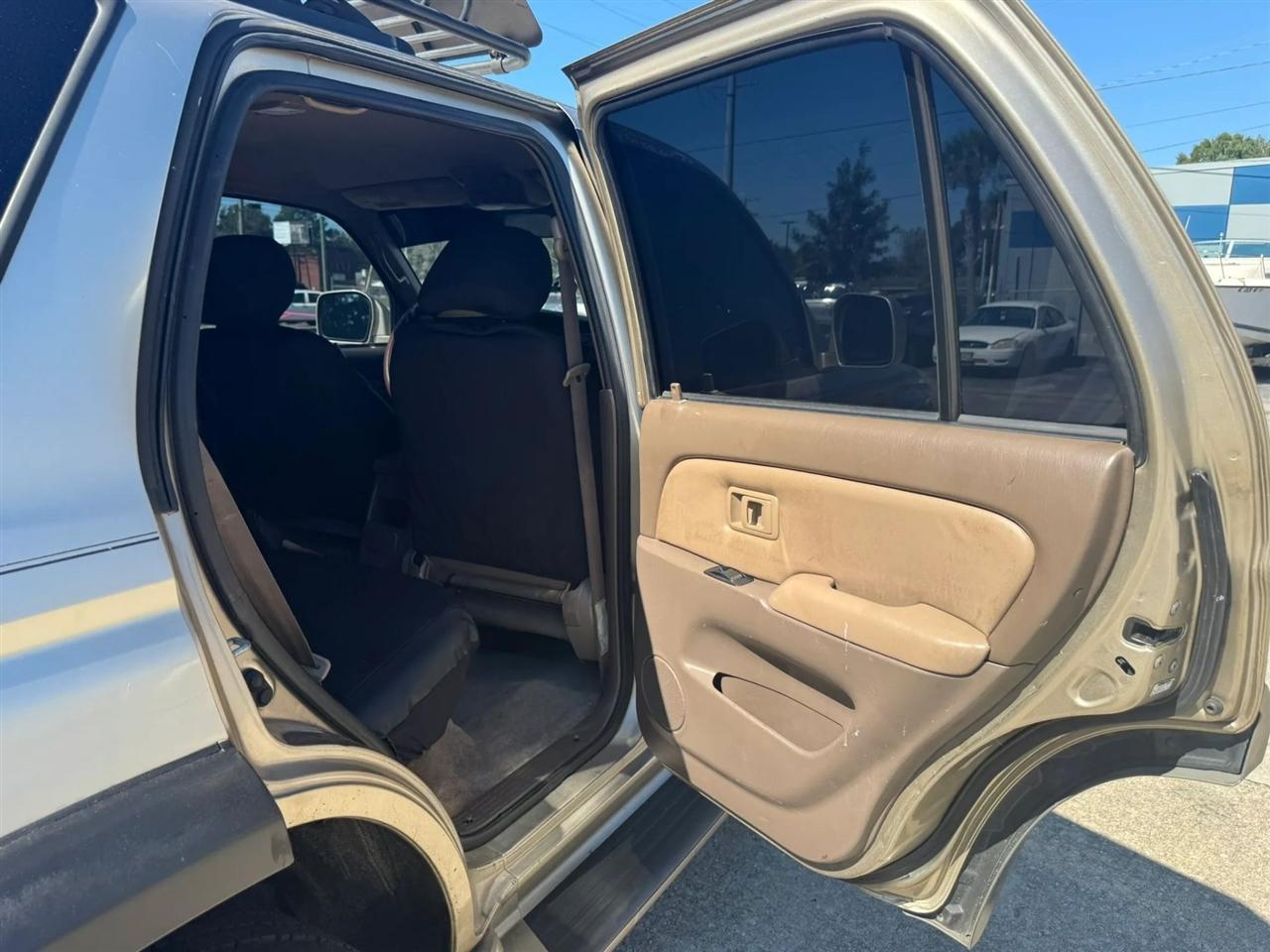 Toyota 4Runner SR5 2WD 2001
