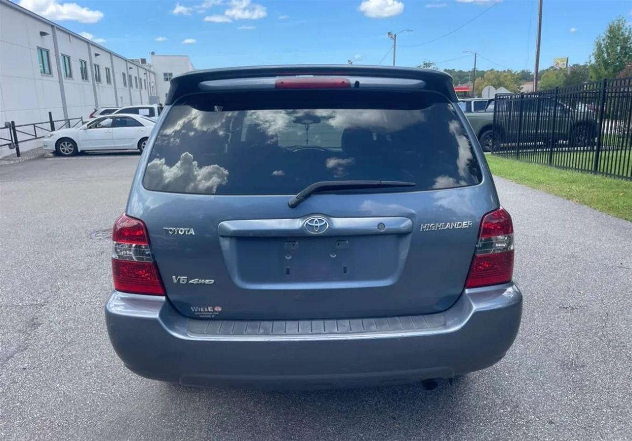 Toyota Highlander Limited V6 4WD 2005