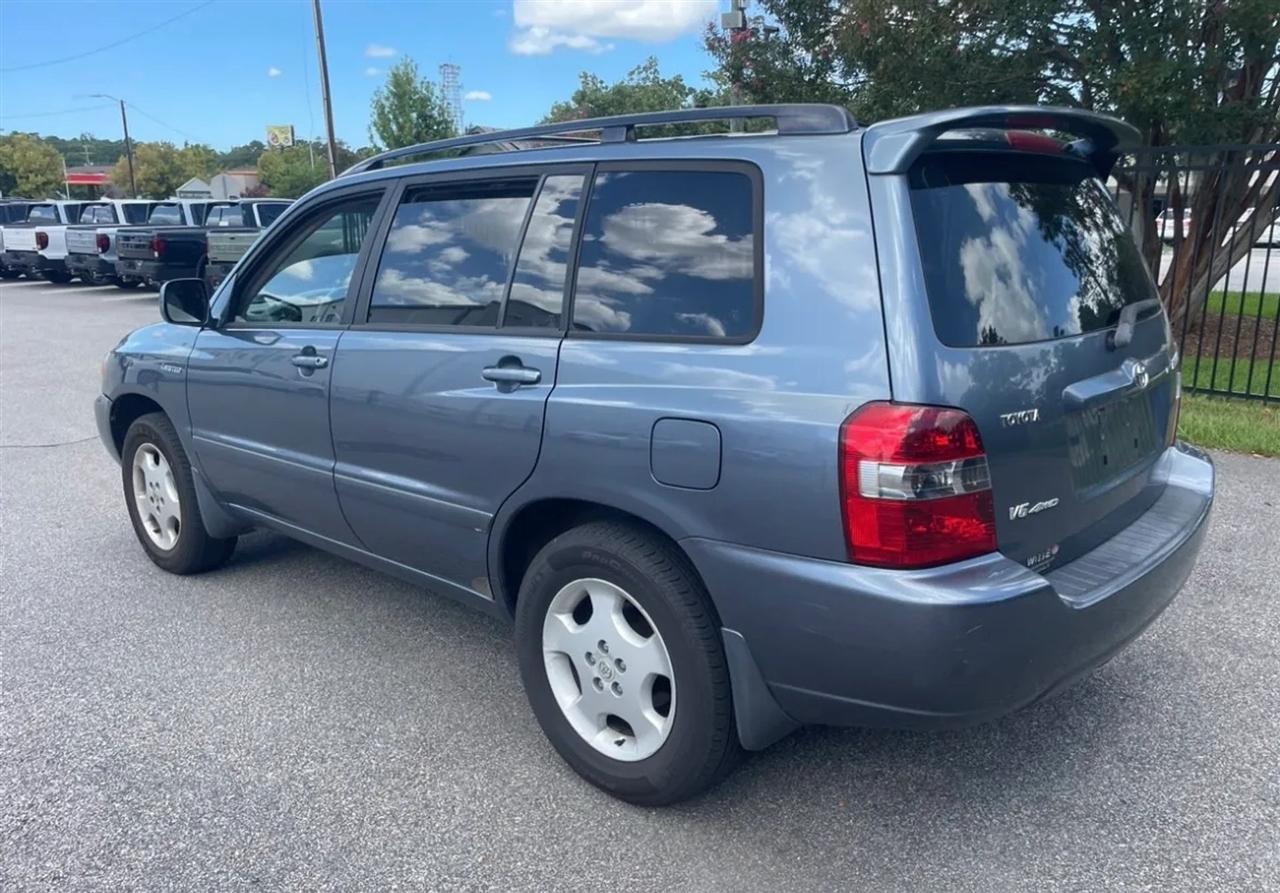 Toyota Highlander Limited V6 4WD 2005
