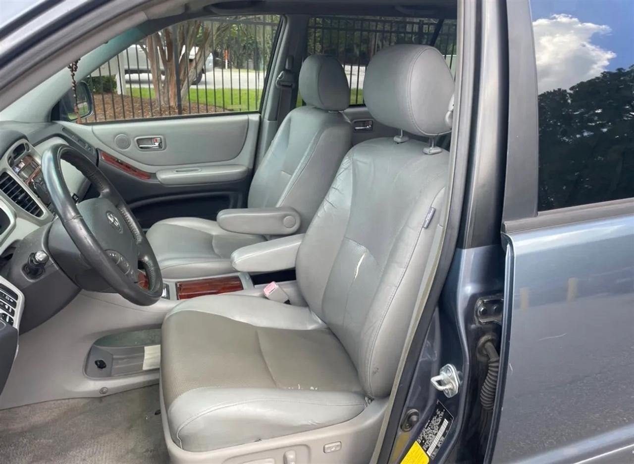 Toyota Highlander Limited V6 4WD 2005