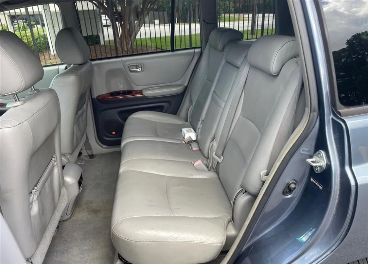 Toyota Highlander Limited V6 4WD 2005