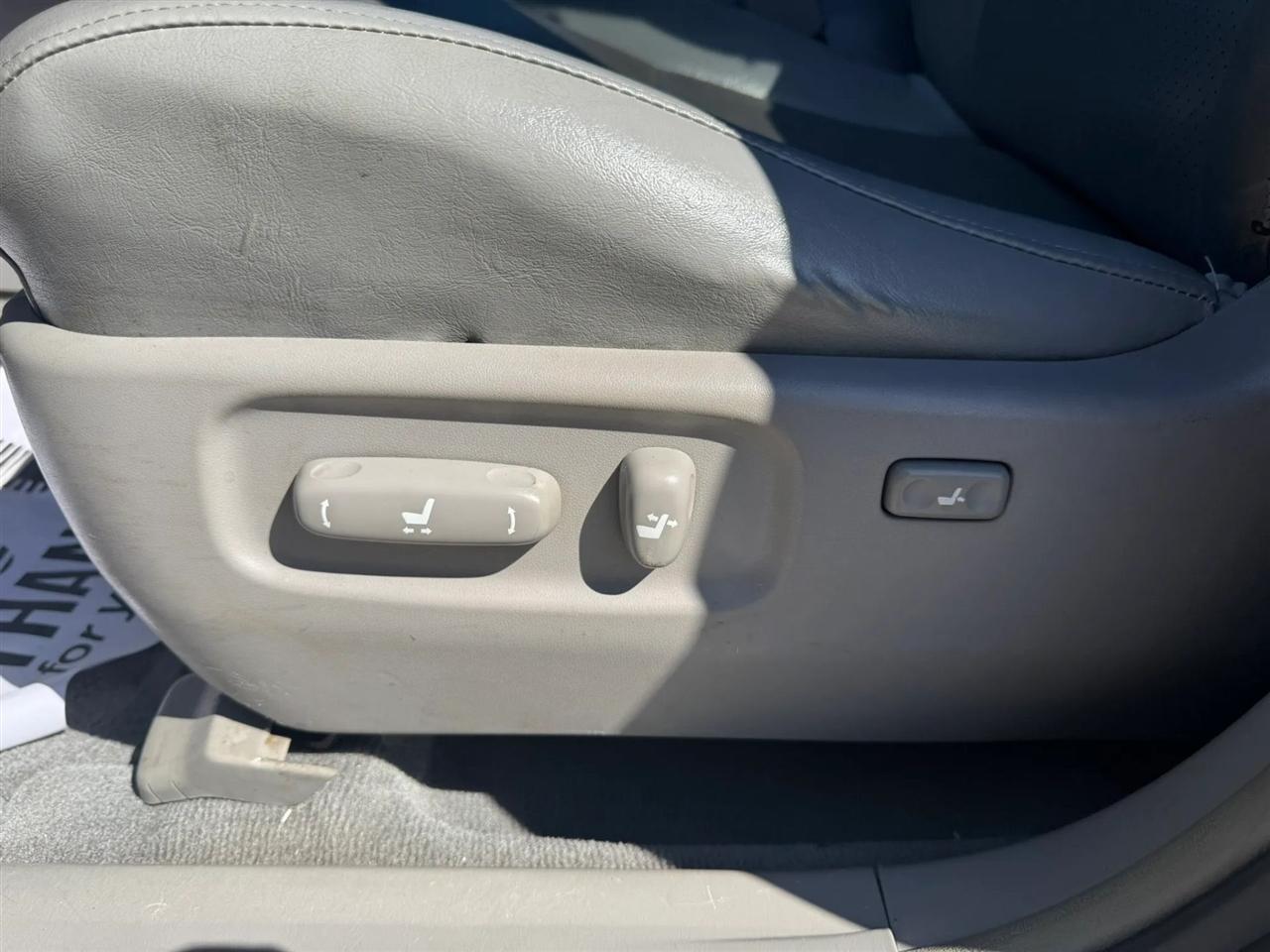 Toyota Highlander Limited V6 4WD 2005