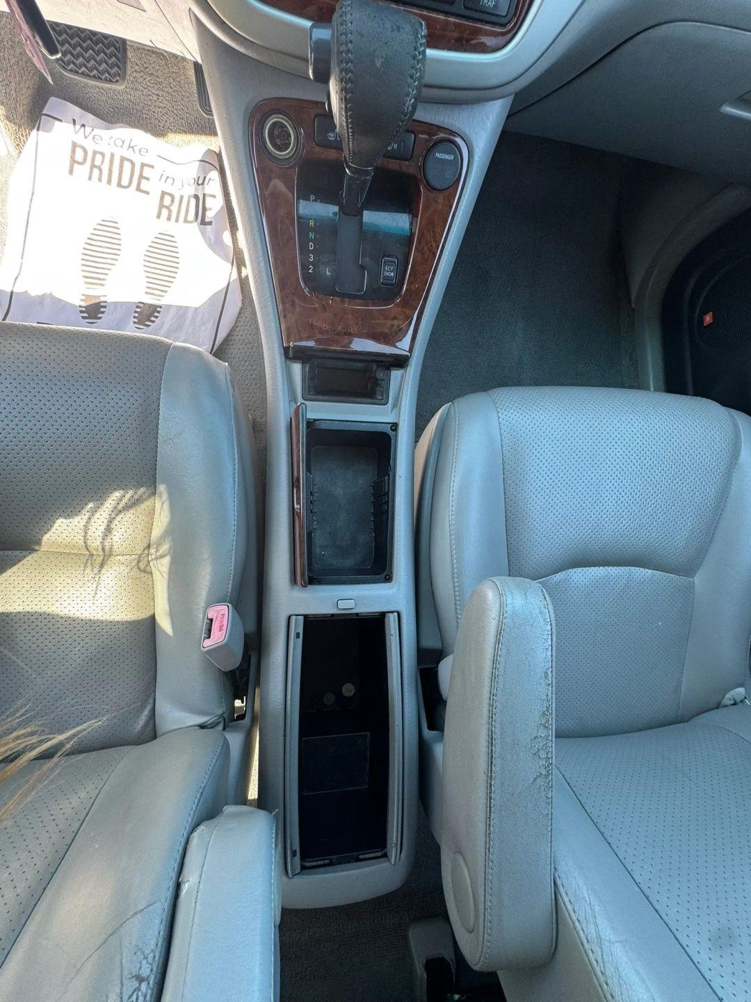 Toyota Highlander Limited V6 4WD 2005