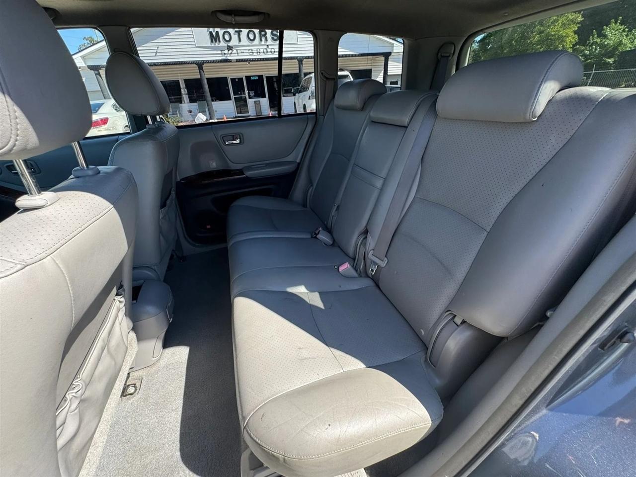 Toyota Highlander Limited V6 4WD 2005