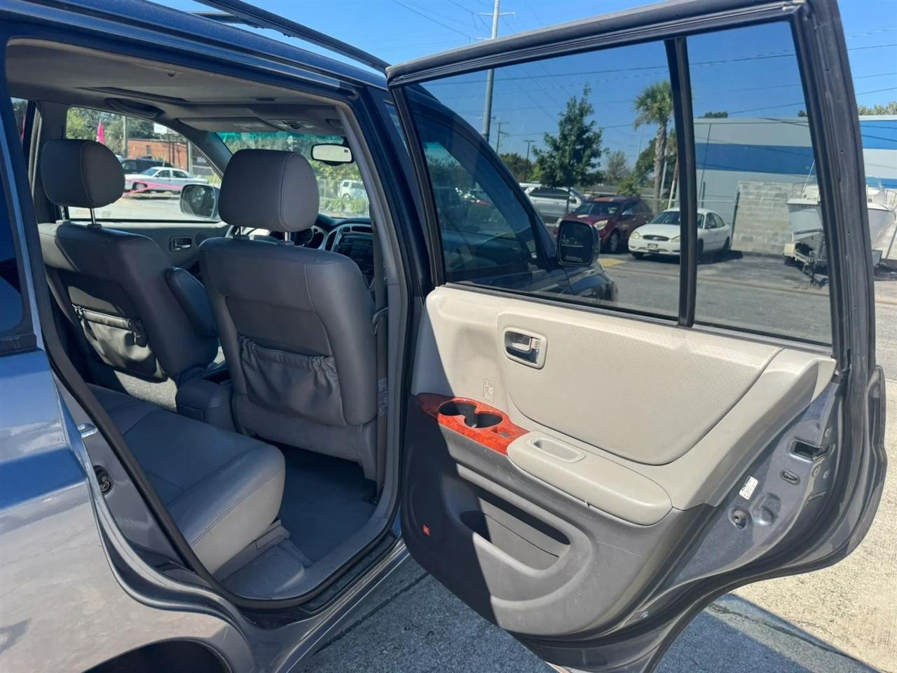 Toyota Highlander Limited V6 4WD 2005