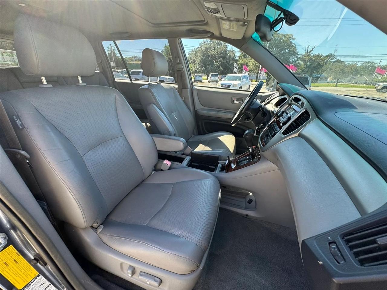 Toyota Highlander Limited V6 4WD 2005