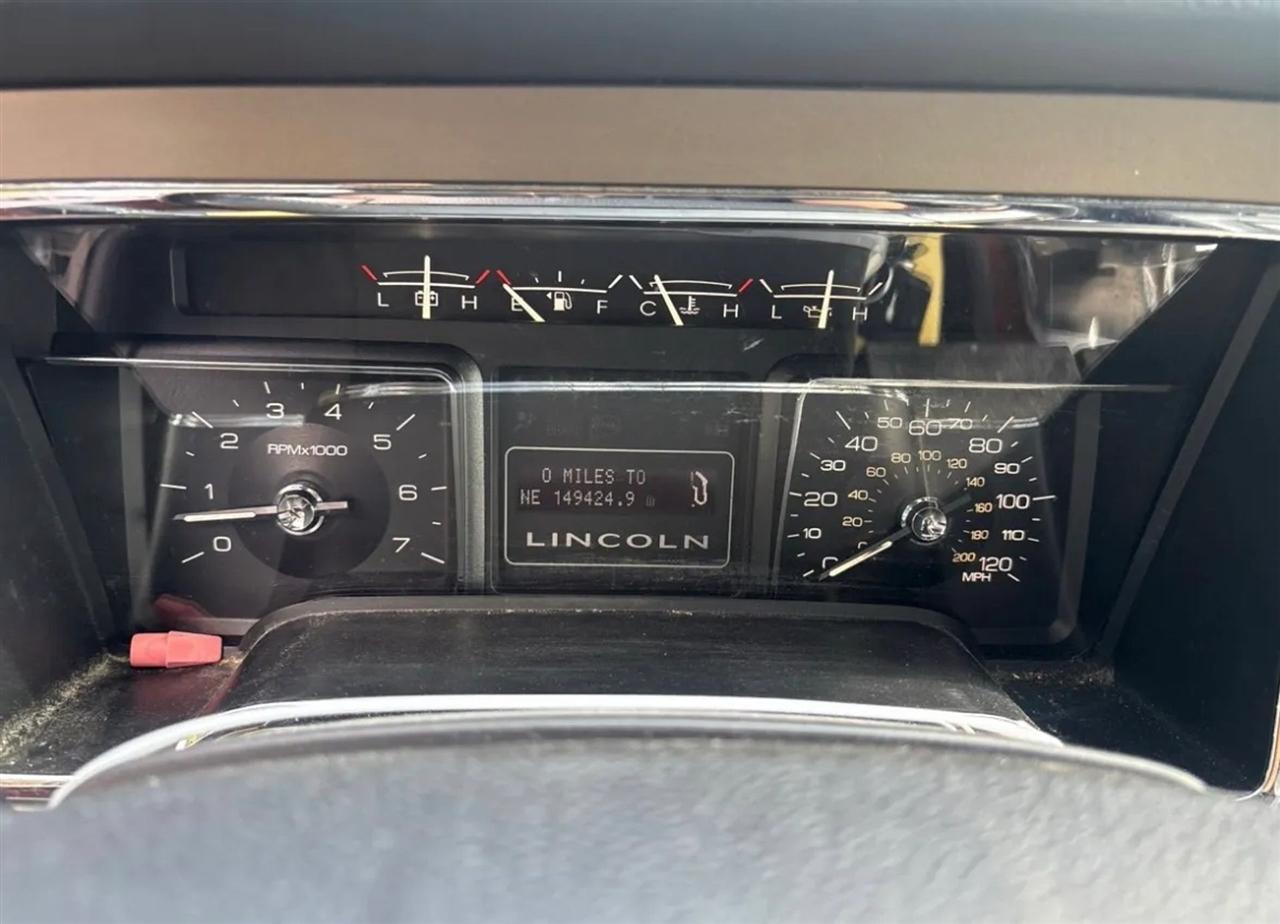 Lincoln Navigator 4WD 2012