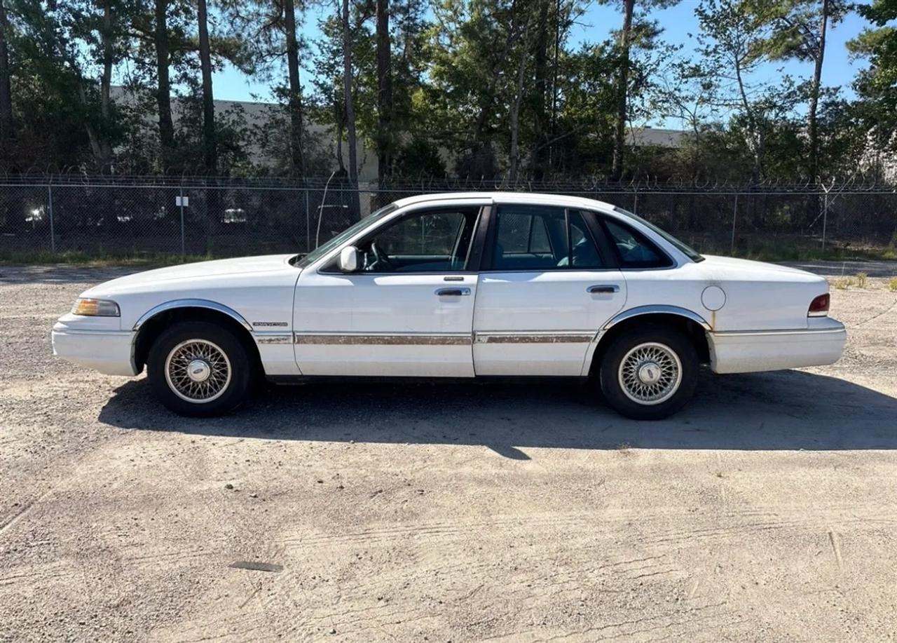 Ford Crown Victoria LX 1994