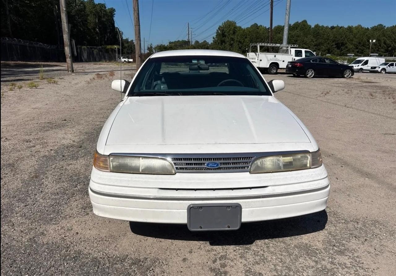 Ford Crown Victoria LX 1994
