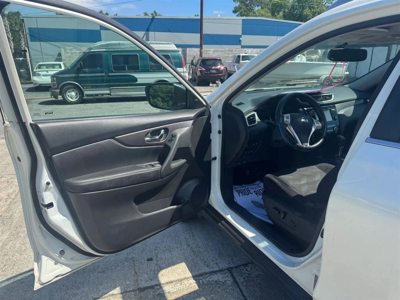 Nissan Rogue SV AWD 2016