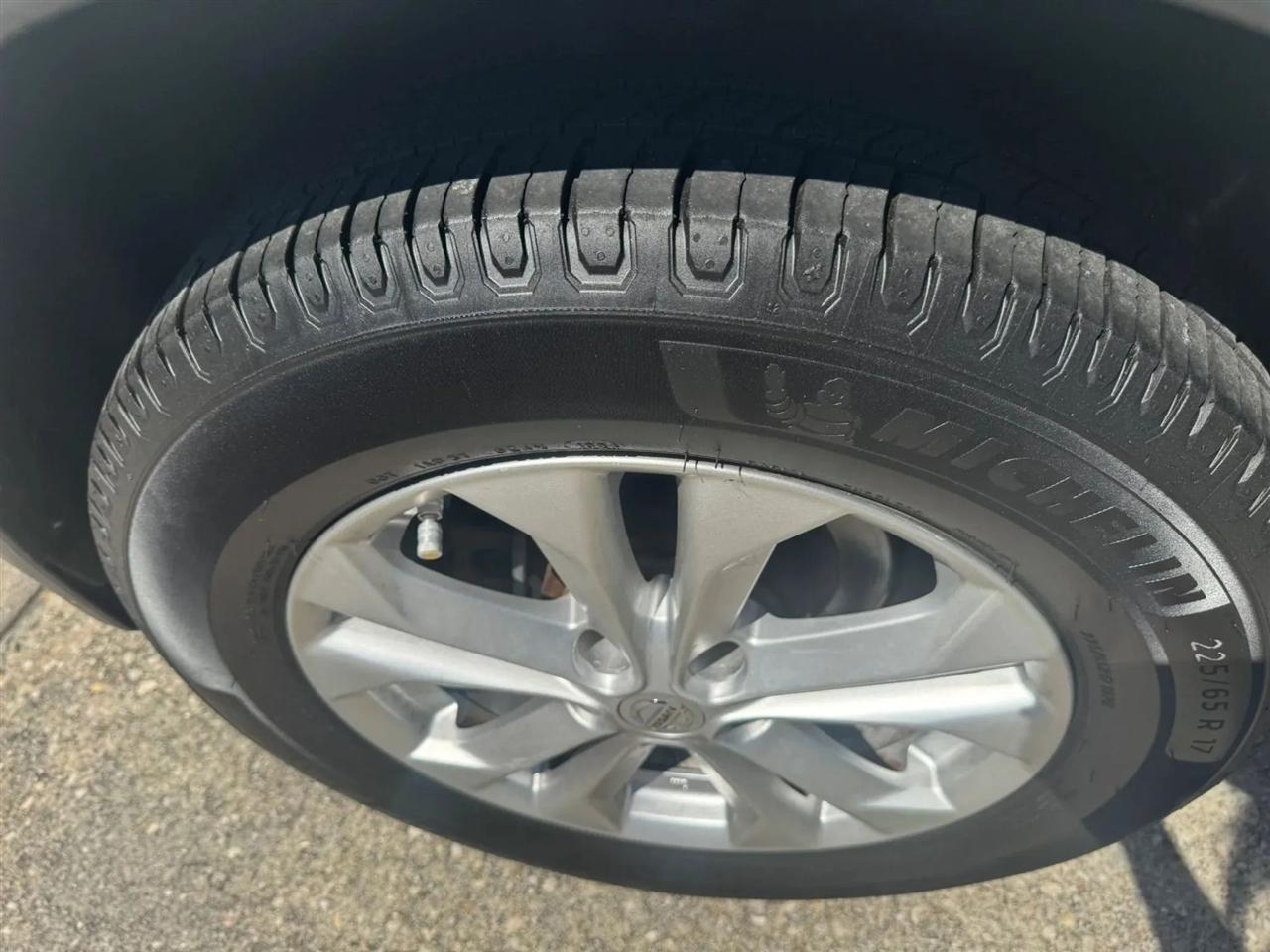 Nissan Rogue SV AWD 2016