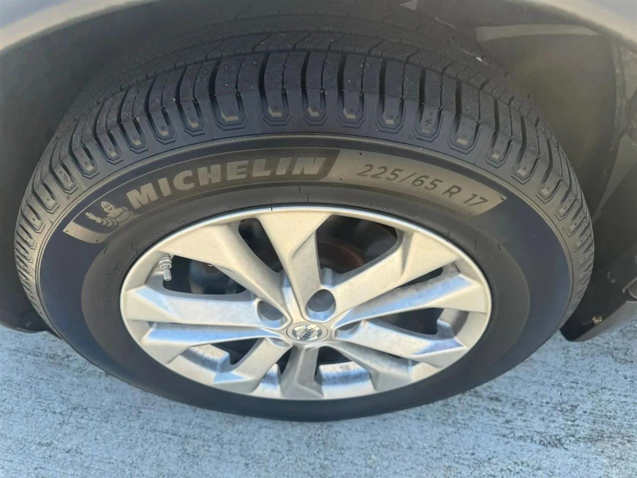 Nissan Rogue SV AWD 2016