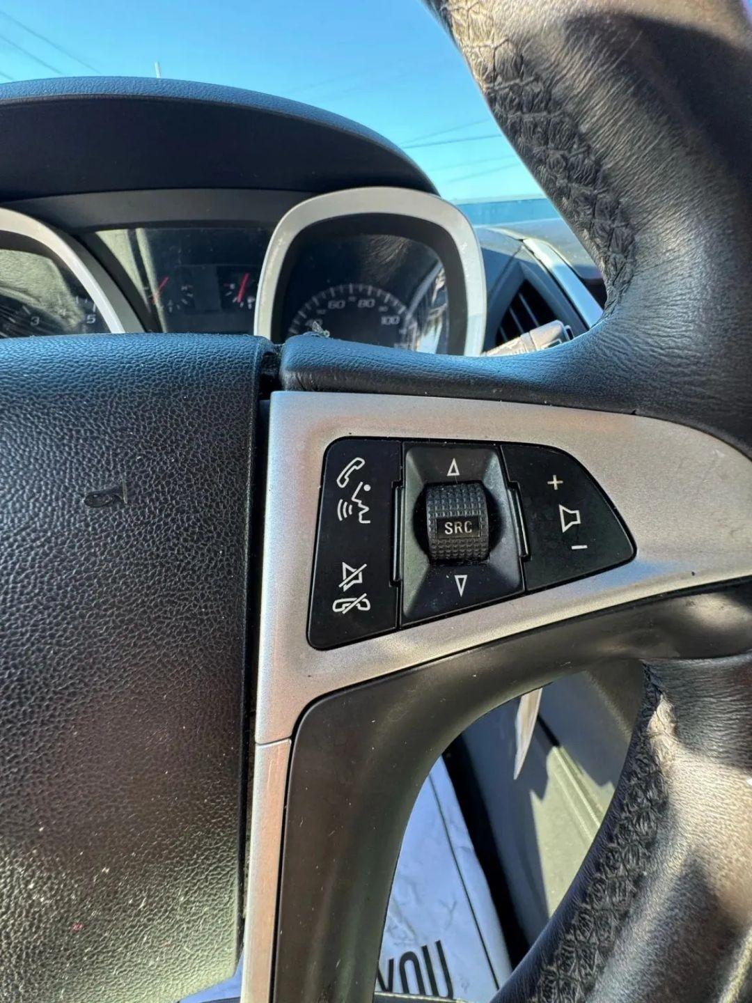 Chevrolet Equinox LTZ 2WD 2011
