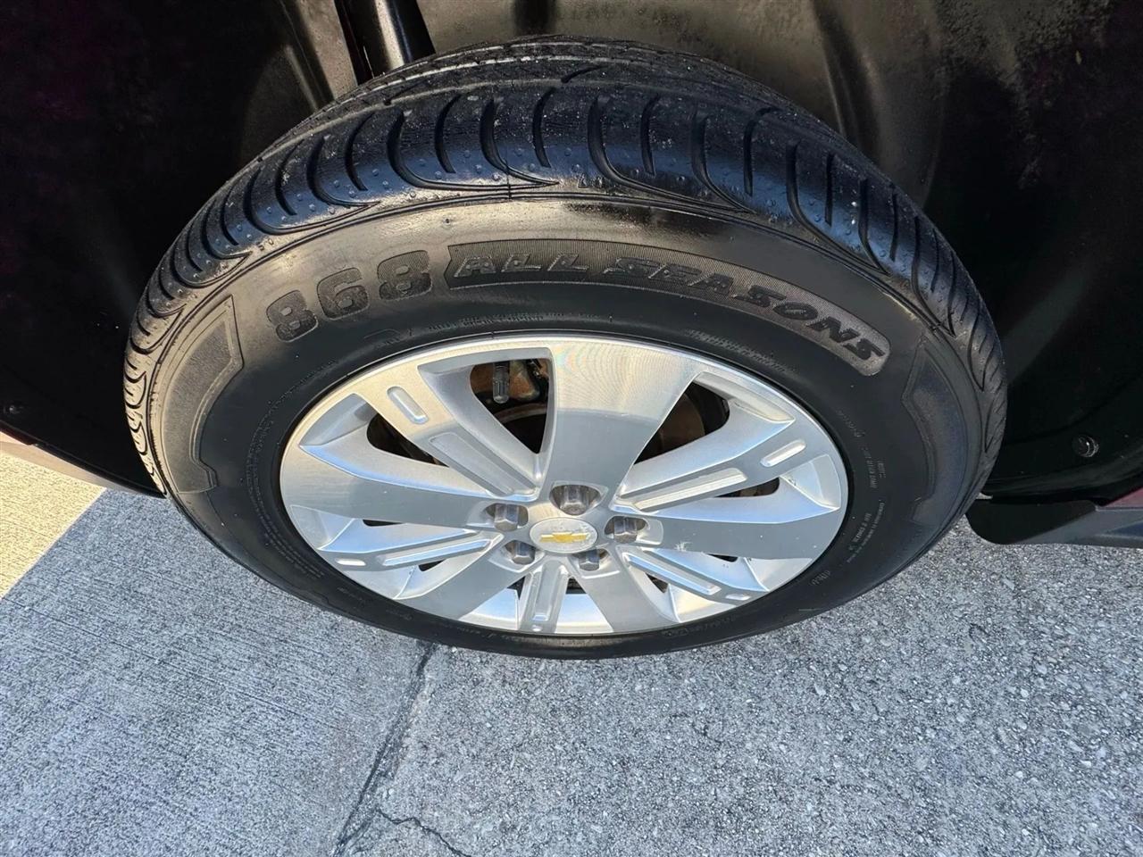 Chevrolet Equinox LTZ 2WD 2011