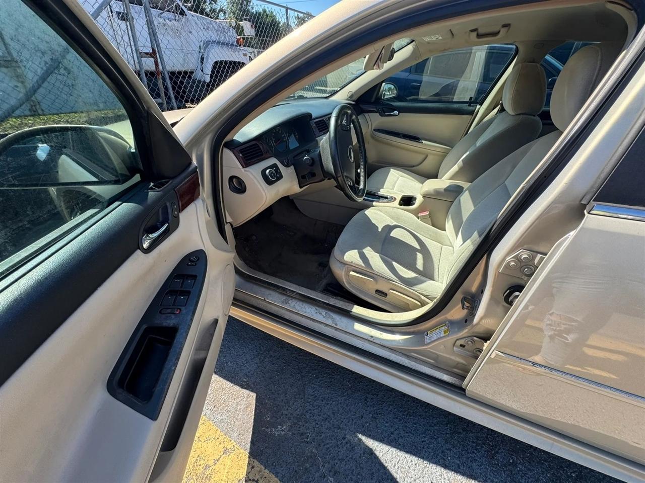 Chevrolet Impala LT 2010