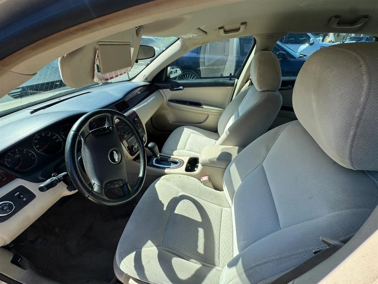 Chevrolet Impala LT 2010