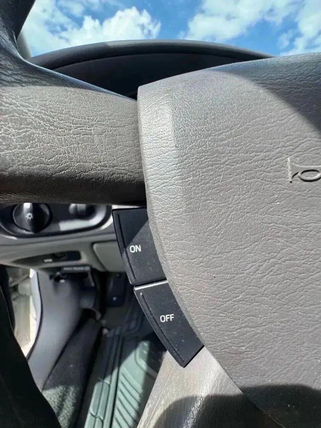 Ford Taurus SE 2006