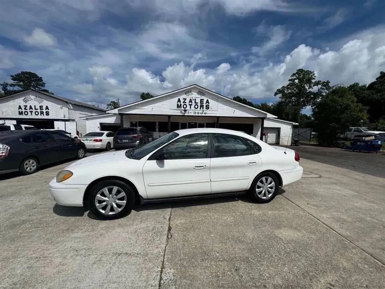 Ford Taurus SE 2006