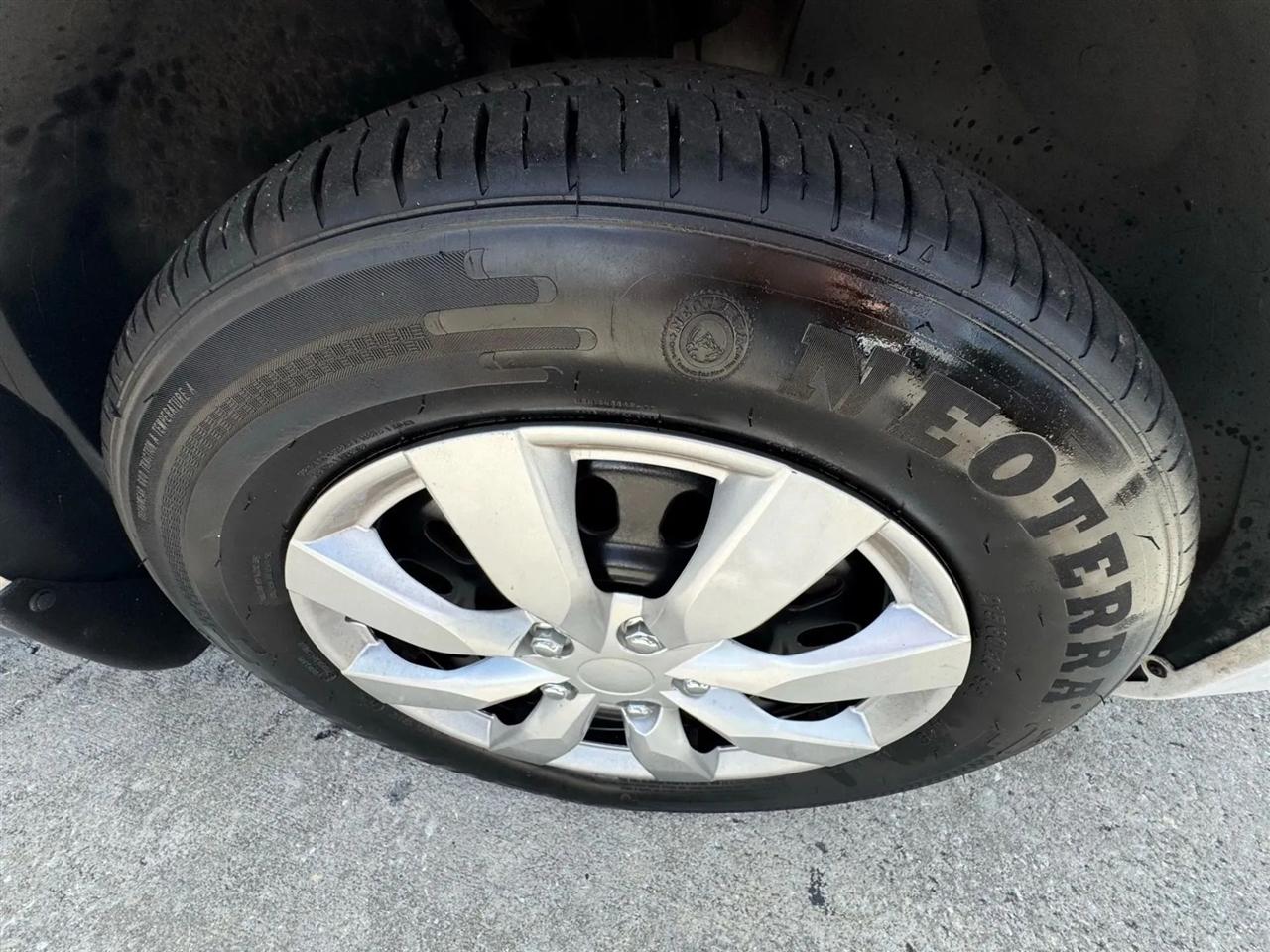 Ford Taurus SE 2006