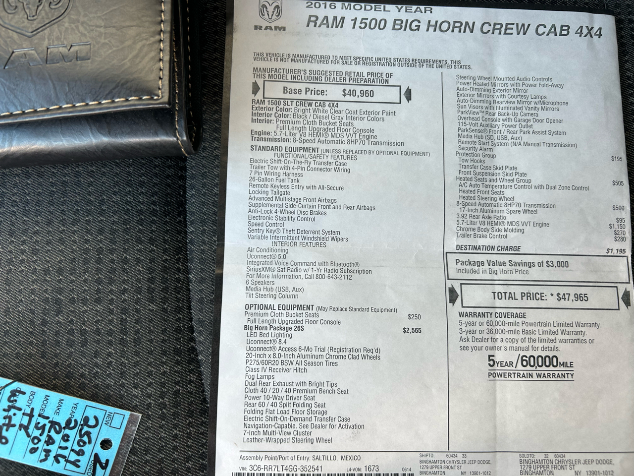 RAM 1500 SLT Crew Cab SWB 4WD 2016 RAM 1500 SLT Crew Cab SWB 4WD 2016