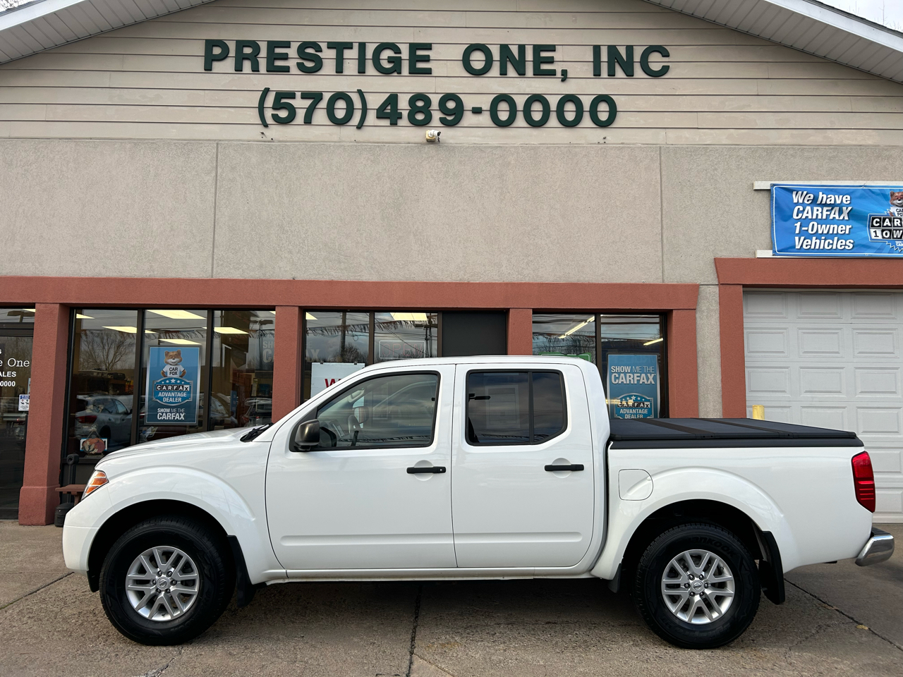 2019 Nissan Frontier SV Crew Cab photo 3